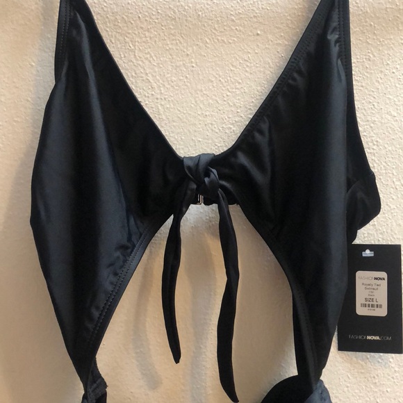 Fashion Nova One Piece Swimsuit - Picture 5 of 6